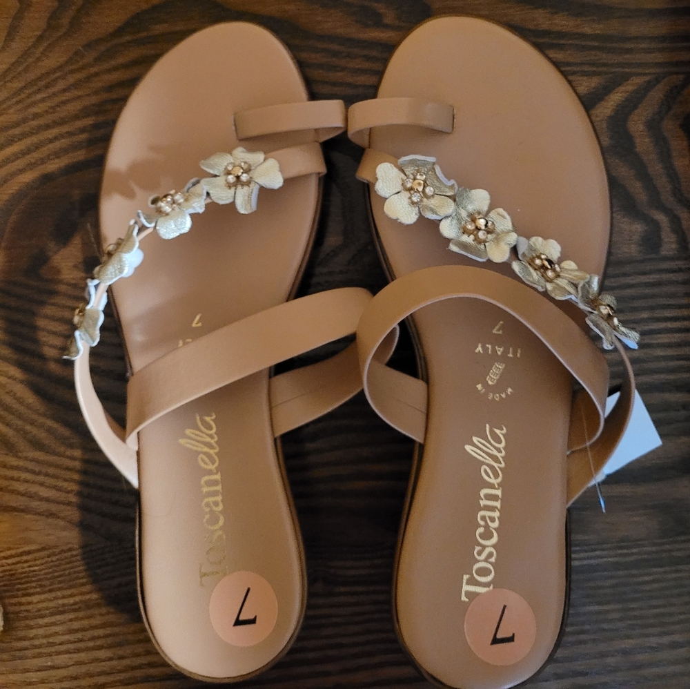 Toscan Ella's Shoes